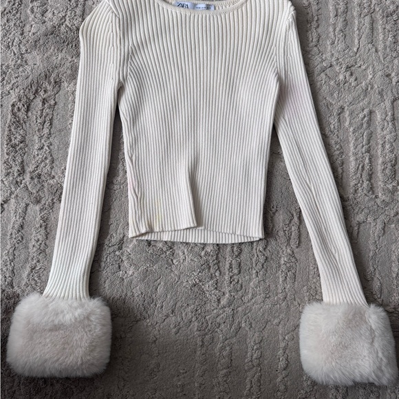 Cream Ribbed Sweater with Faux Fur Cuffs - Picture 1 of 3